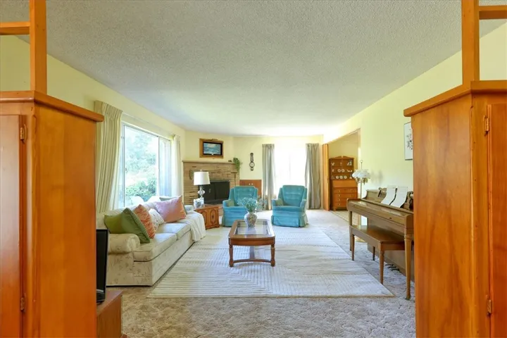 1550 Main Street, Cambria, California 93428