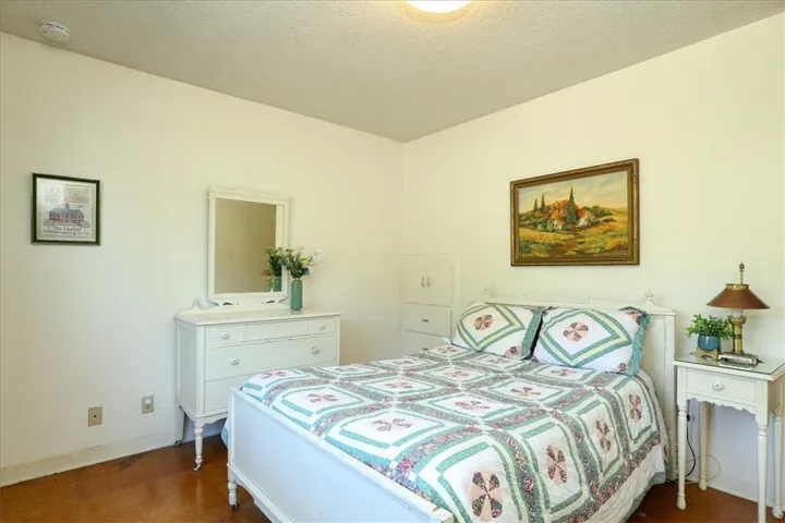 1550 Main Street, Cambria, California 93428