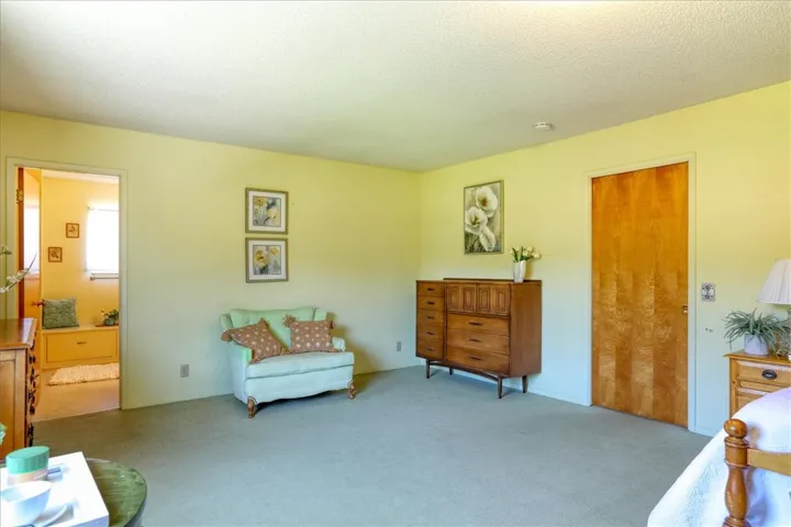1550 Main Street, Cambria, California 93428