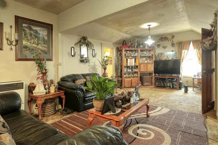 1550 Main Street, Cambria, California 93428