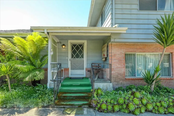 1550 Main Street, Cambria, California 93428