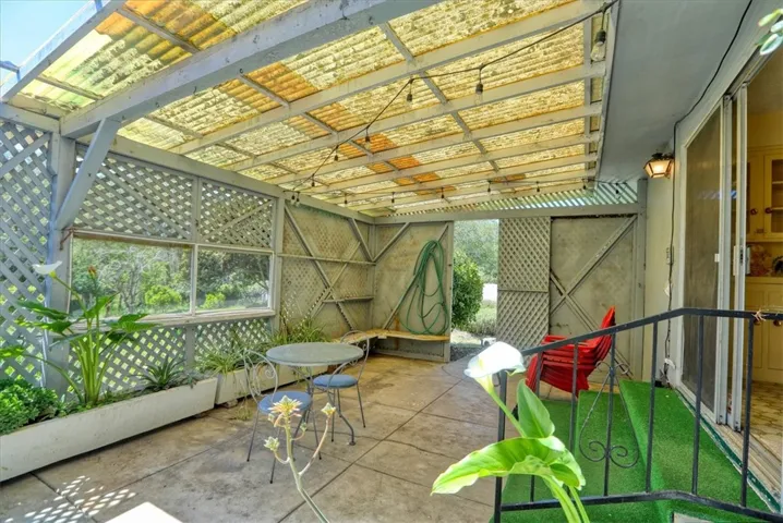 1550 Main Street, Cambria, California 93428