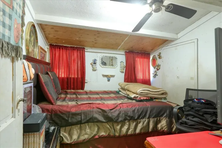 1550 Main Street, Cambria, California 93428