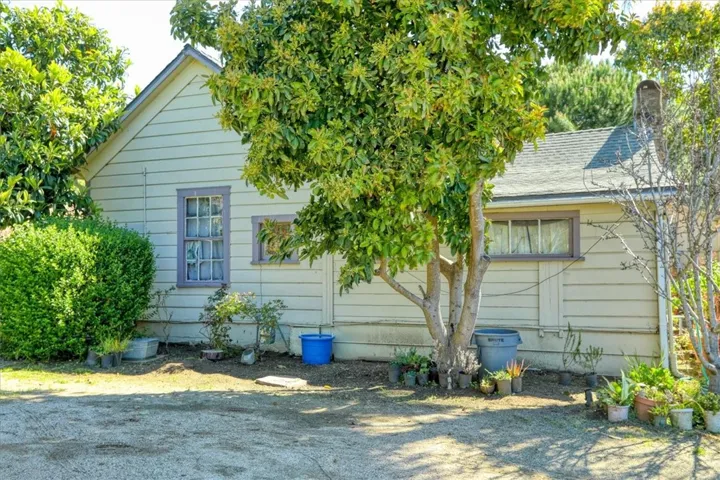 1550 Main Street, Cambria, California 93428
