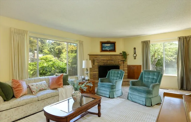 1550 Main Street, Cambria, California 93428