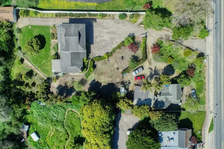 1550 Main Street, Cambria, California 93428