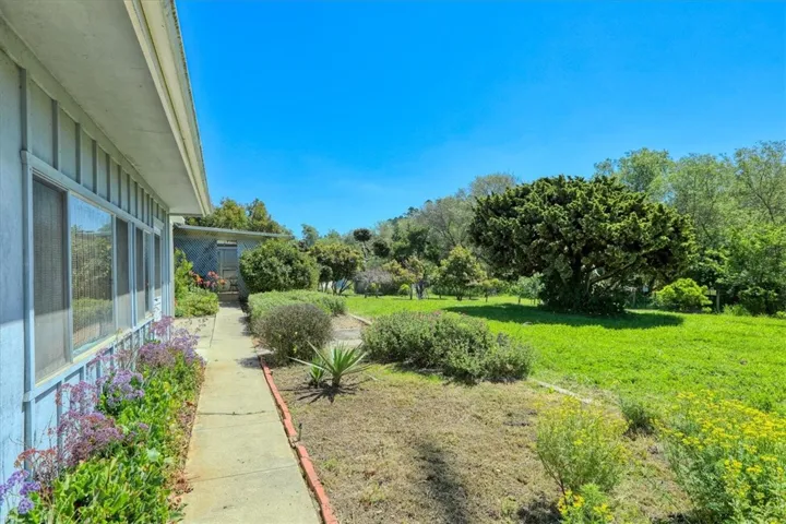 1550 Main Street, Cambria, California 93428