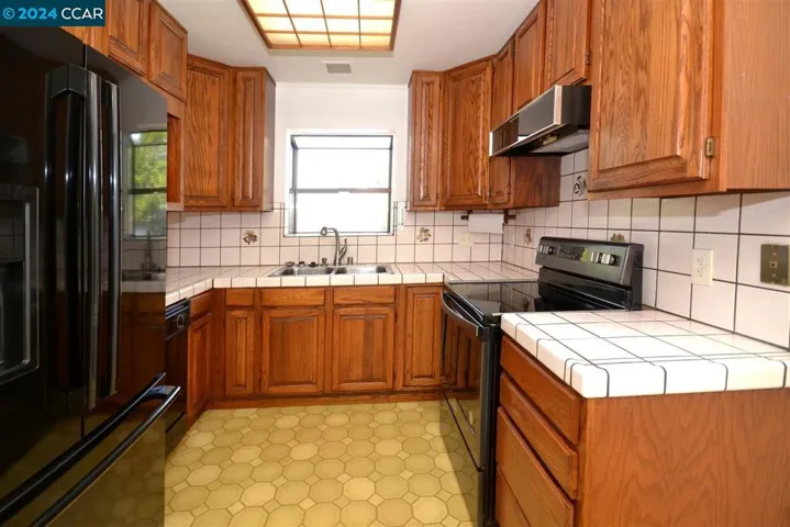 337 Joan Vista St, El Sobrante, California 94803