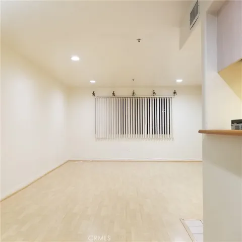 1131 E Doran Street 204, Glendale, California 91206
