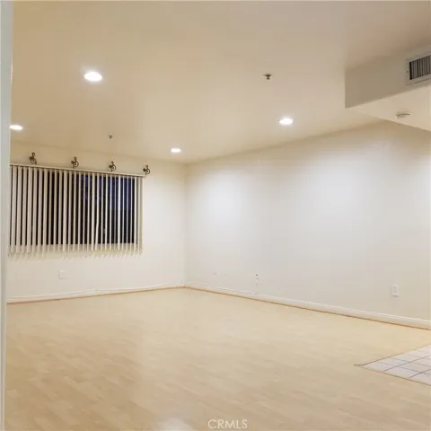 1131 E Doran Street 204, Glendale, California 91206