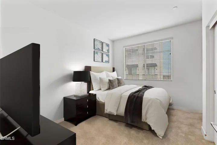 8 Remove objects in black and Add bedspr