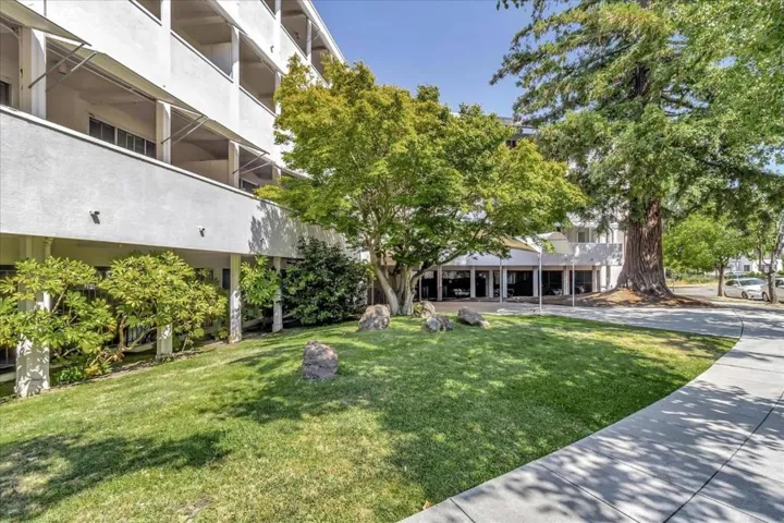 1515 Arc Way 209, Burlingame, California 94010