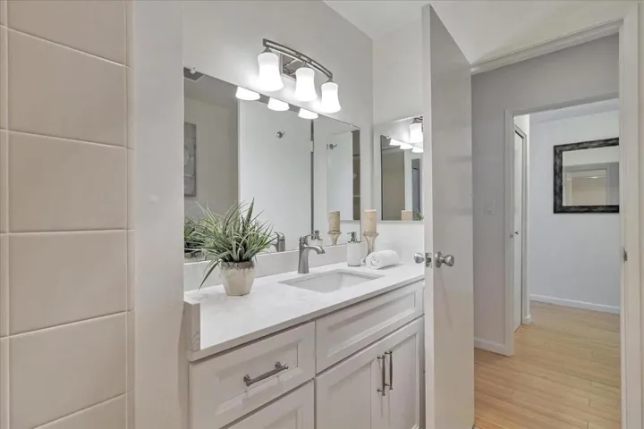 1515 Arc Way 209, Burlingame, California 94010