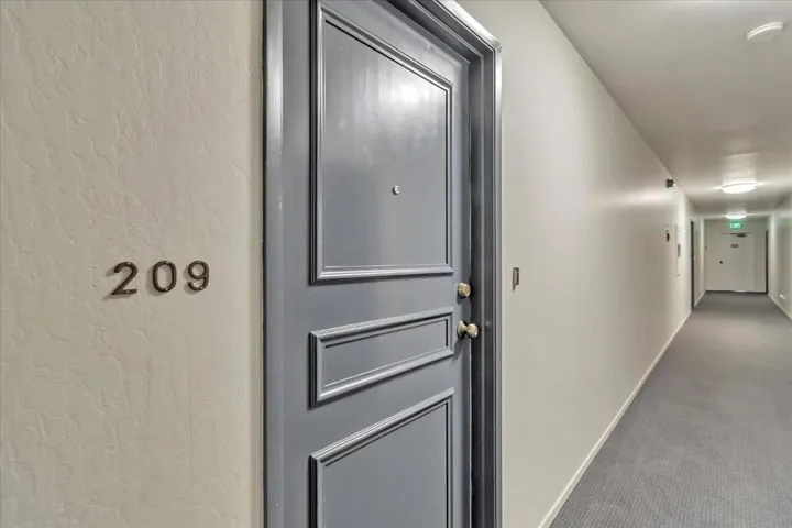 1515 Arc Way 209, Burlingame, California 94010