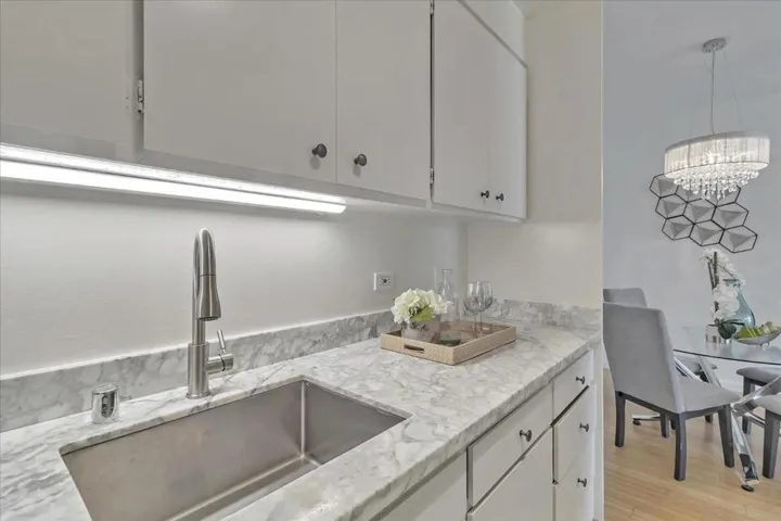 1515 Arc Way 209, Burlingame, California 94010