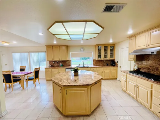 7538 Atherton Lane, West Hills, California 91304