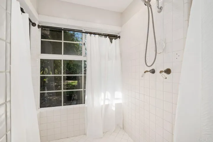 1479 Los Amigos, Fallbrook, California 92028