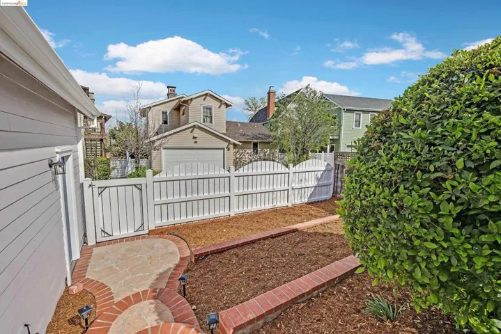 1189 Promenade, Hercules, California 94547-2712