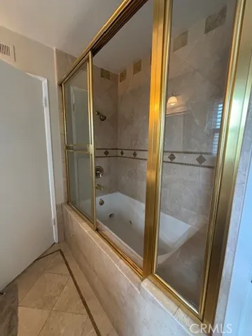 Bathtub For the Master bedroom