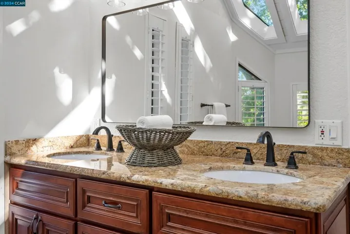 260 King Dr, Lafayette, California 94595