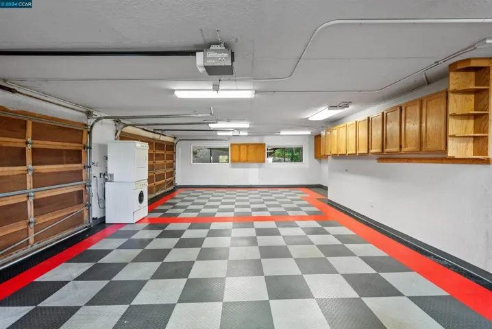 4 Car Garage
