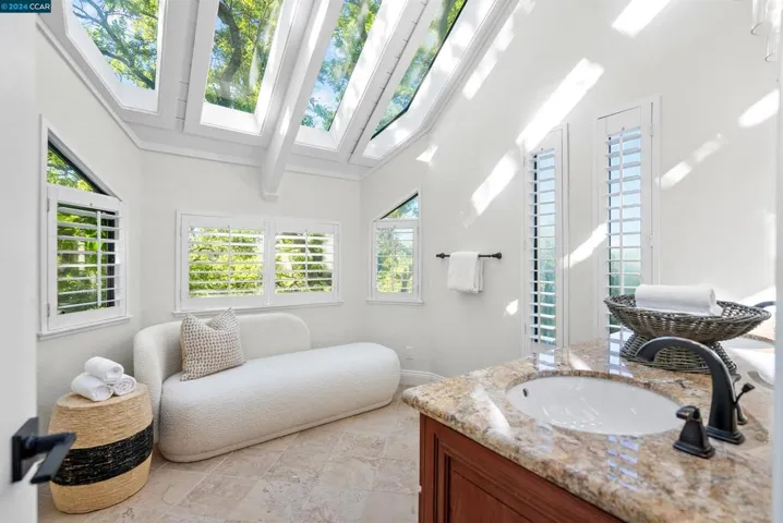 260 King Dr, Lafayette, California 94595