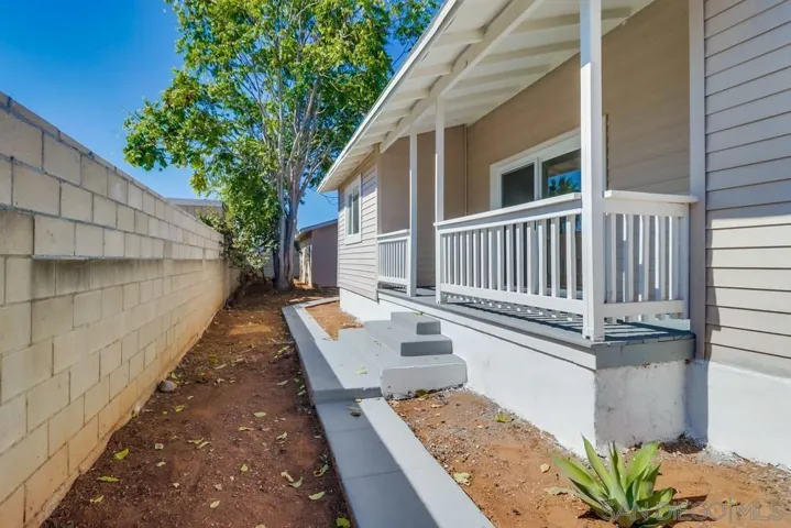 616 Hollister St, San Diego, California 92154