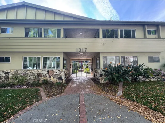 1317 N Brand Boulevard 16, Glendale, California 91202