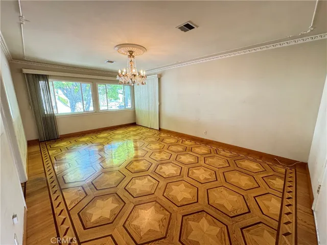 1317 N Brand Boulevard 16, Glendale, California 91202