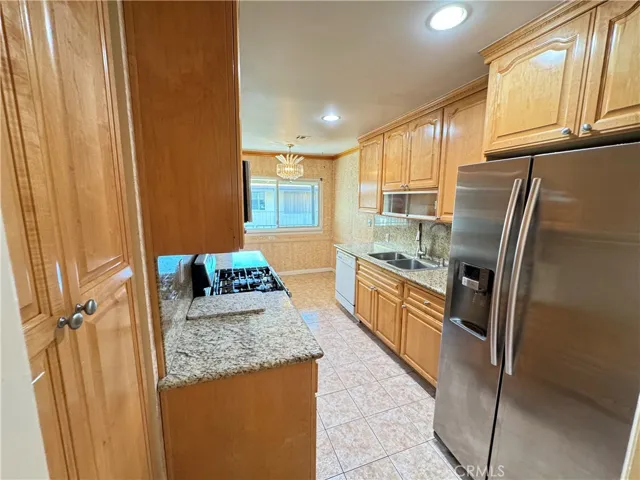 1317 N Brand Boulevard 16, Glendale, California 91202