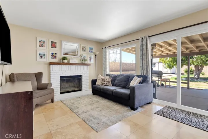 15098 Cromdale Street, Hesperia, California 92345