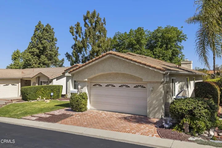 3-web-or-mls-UpmarketMedia-6295Ire-9a