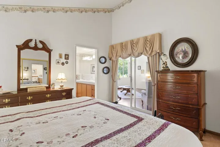 30-web-or-mls-UpmarketMedia-6295Ire-105