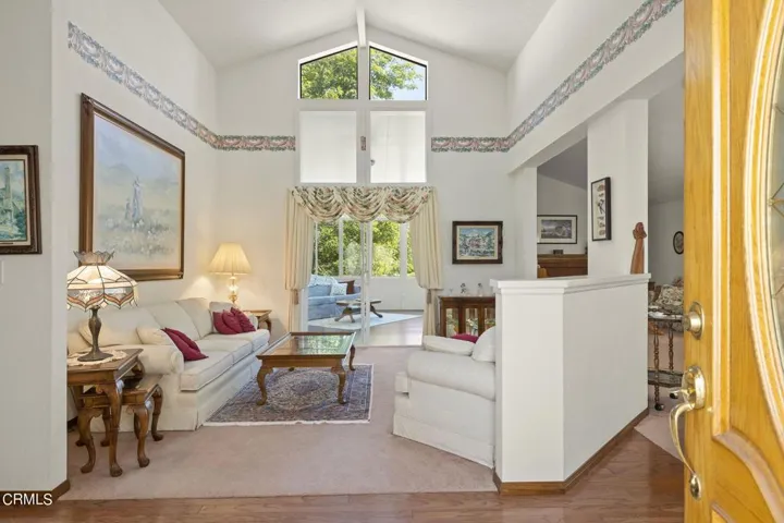 15-web-or-mls-UpmarketMedia-6295Ire-48