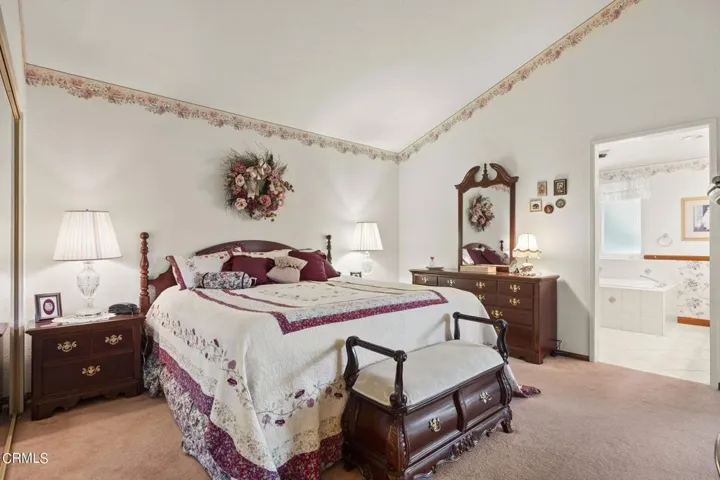 29-web-or-mls-UpmarketMedia-6295Ire-102