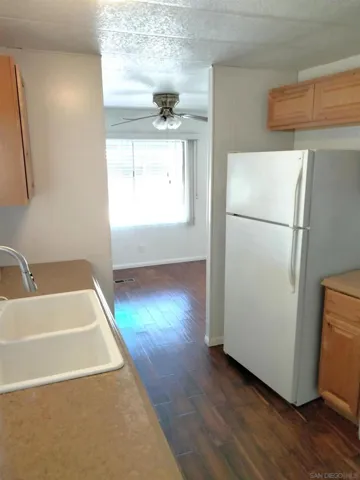 8712 N N Magnolia Ave Spc 202, Santee, California 92071