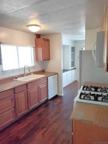 8712 N N Magnolia Ave Spc 202, Santee, California 92071