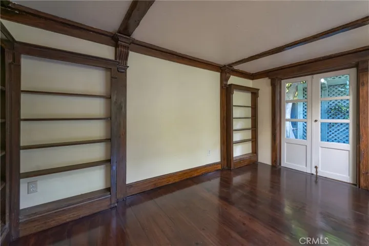 6149 Glen Holly St, Los Angeles, California 90069