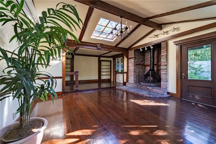 6149 Glen Holly St, Los Angeles, California 90069