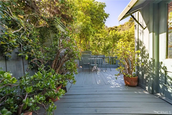 6149 Glen Holly St, Los Angeles, California 90069