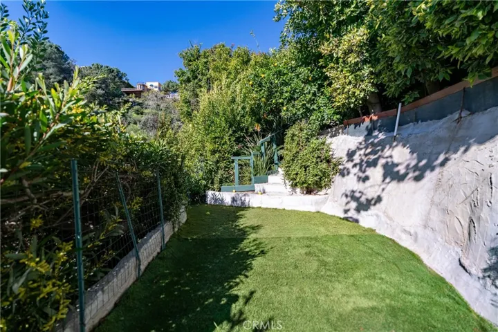 6149 Glen Holly St, Los Angeles, California 90069