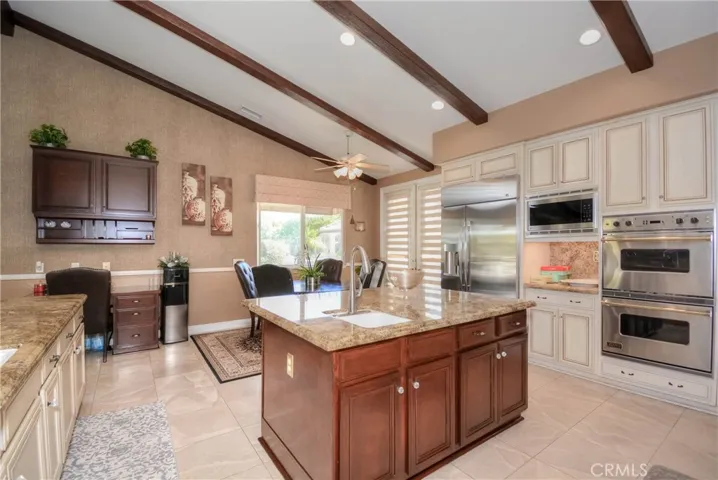 935 Mangrove Circle, Corona, California 92881