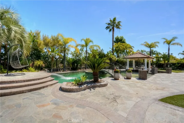 935 Mangrove Circle, Corona, California 92881