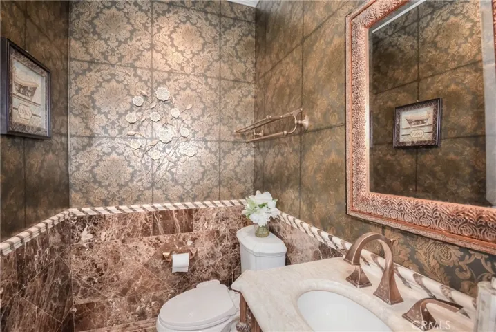 935 Mangrove Circle, Corona, California 92881