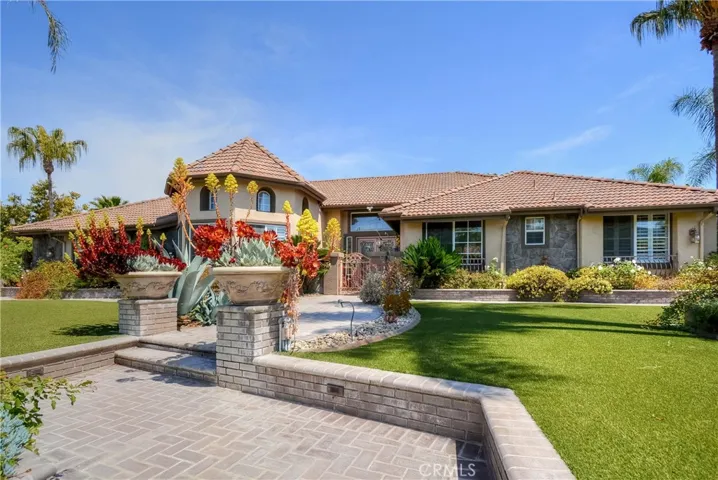935 Mangrove Circle, Corona, California 92881