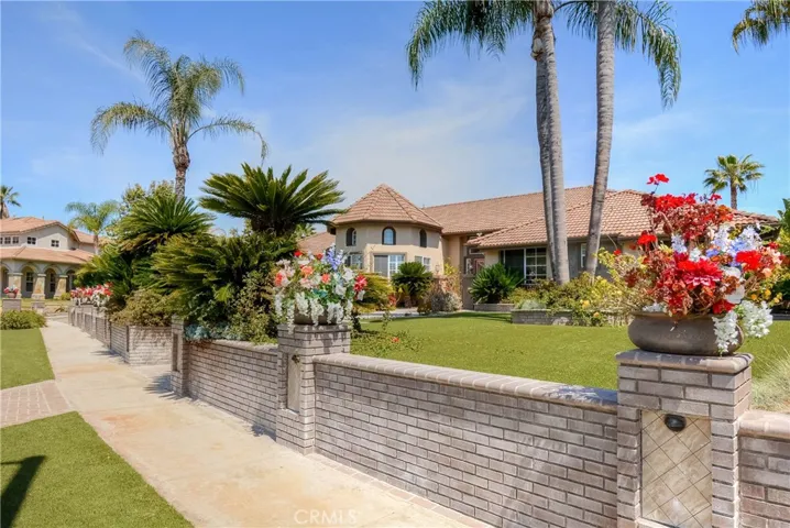935 Mangrove Circle, Corona, California 92881