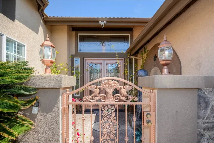935 Mangrove Circle, Corona, California 92881