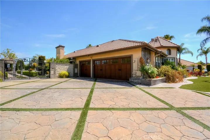 935 Mangrove Circle, Corona, California 92881