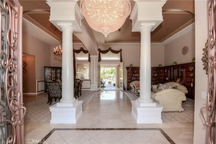 935 Mangrove Circle, Corona, California 92881