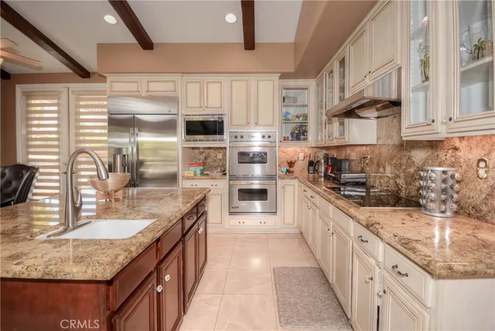 935 Mangrove Circle, Corona, California 92881